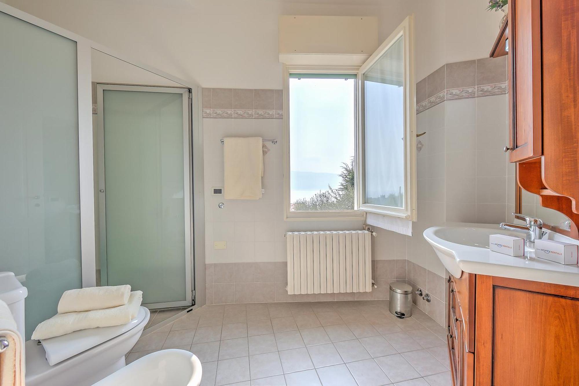 Angela -Terrace & Beautiful View Lake - Happy Rentals Toscolano-Maderno Exterior foto