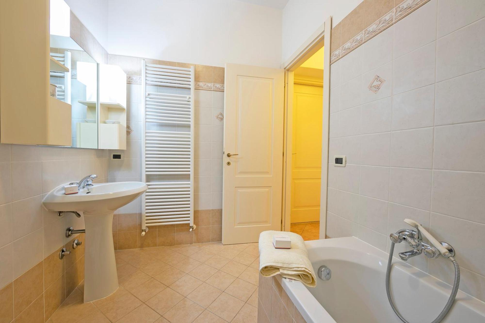 Angela -Terrace & Beautiful View Lake - Happy Rentals Toscolano-Maderno Exterior foto